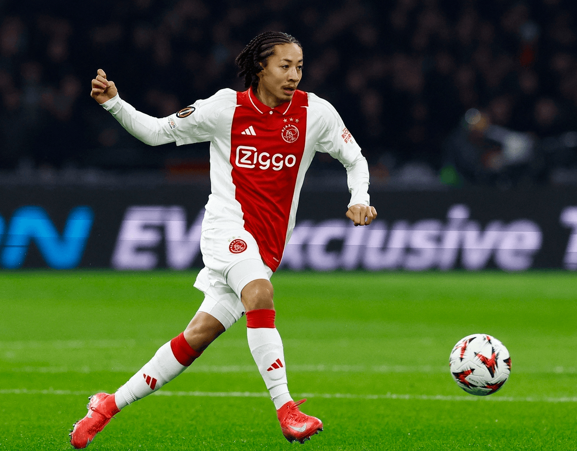 乐鱼体育 官方平台-赛地聚焦：欧联今晨热度飙升；阿贾克斯完成体检；更衣室稳定；训练强度明显提升