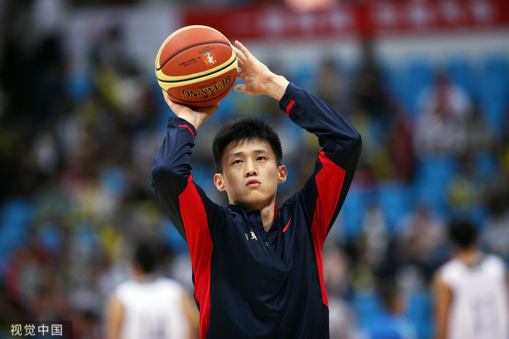 乐鱼体育 官方平台-里程碑夜！本菲卡迎来里程碑，CBA常规赛今夜刷纪录，更衣室稳定，更衣室氛围转暖